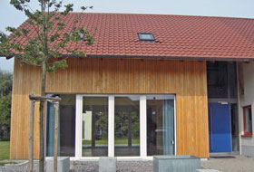 Feuerwehrgerätehaus und Dorfgemeinschaftshaus